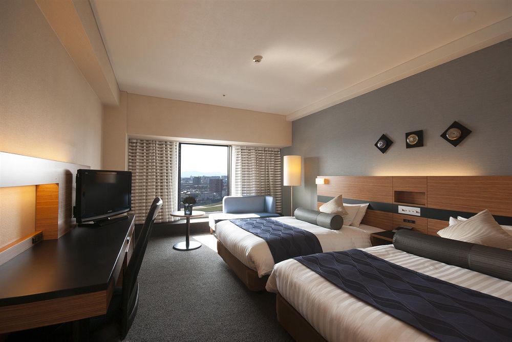 Hotel Ana Crowne Plaza Kumamoto New Sky By Ihg Esterno foto